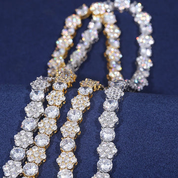 Luxury 925 Sterling Silver Honeycomb Floral Moissanite Necklace