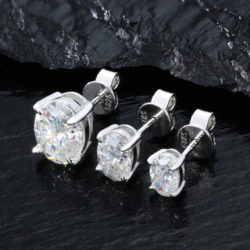 Oval Cut Moissanite Stud Earrings