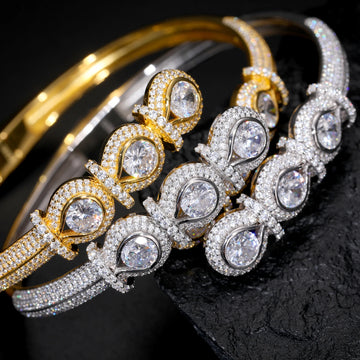 925 Sterling Silver VVS Moissanite Diamond Iced Out Clustered Star Ribbon Bangle Bracelet
